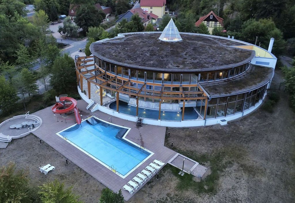 Das Stolberger Freizeitbad Thyragrotte ist seit über einem Jahr geschlossen und soll aufwendig saniert werden. In Kürze kann die Sauna wieder öffnen.