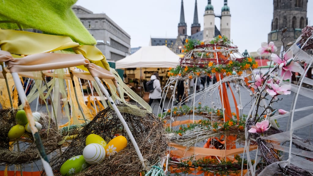 Ostermarkt in Halle eröffnet