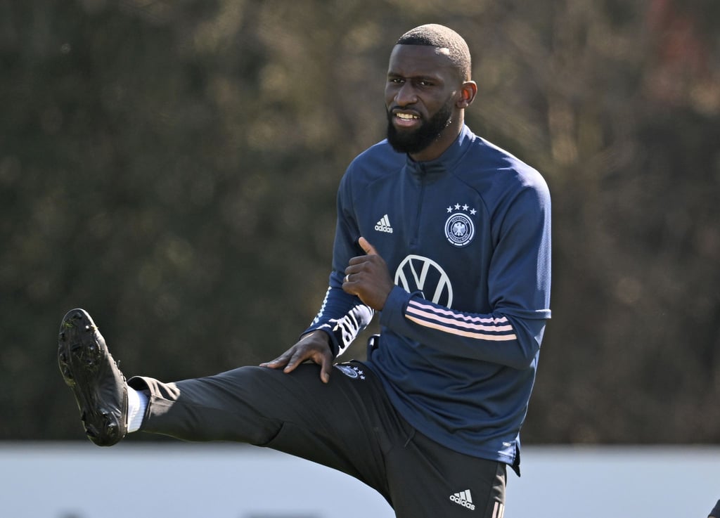 Nationalspieler Antonio Rüdiger steht am Dienstag in Amsterdam vor seinem 50. Länderspiel.