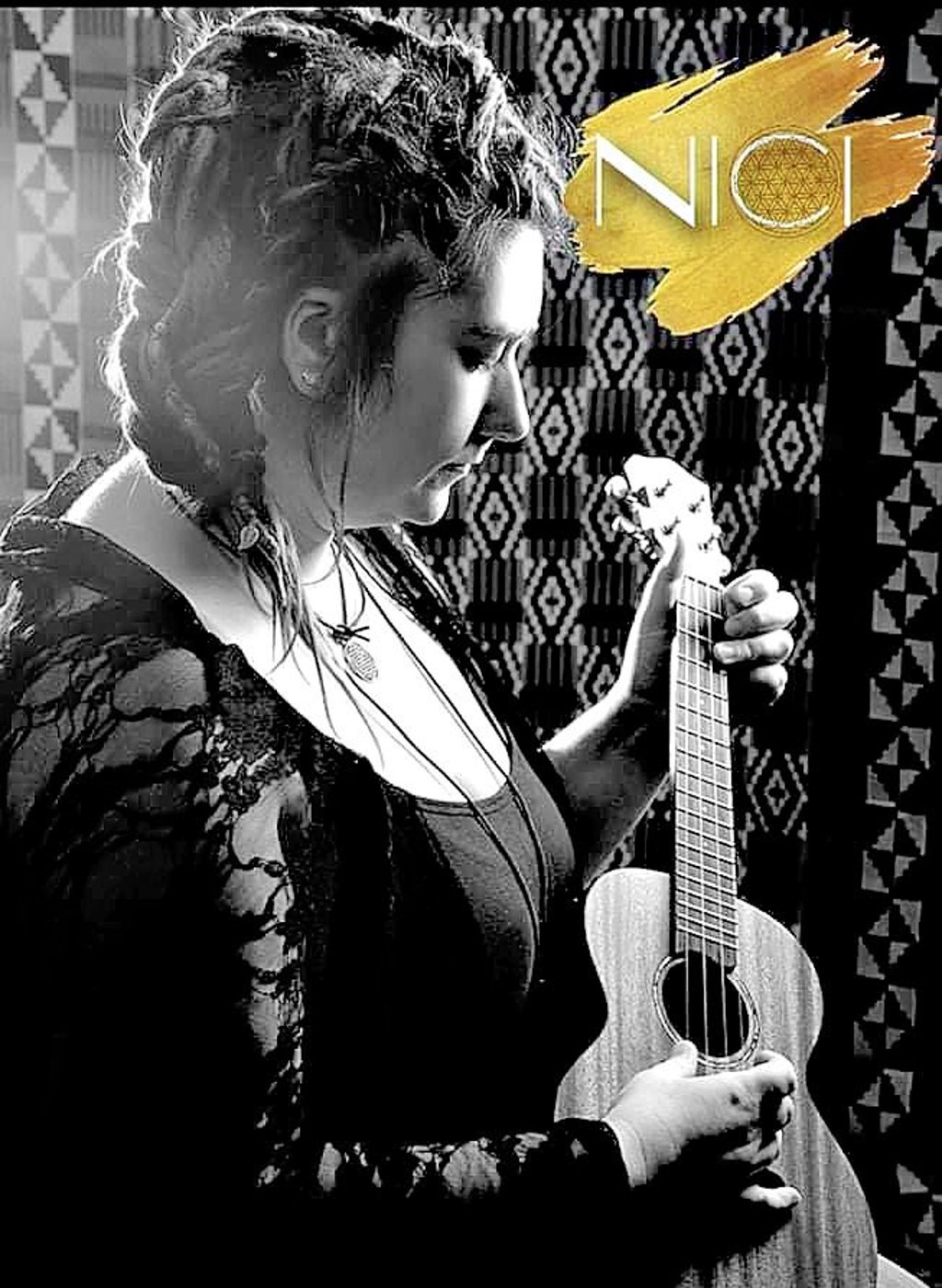 „Nici“ ist eine Musikerin aus Bernburg, die ihren ersten Song veröffentlicht hat.
