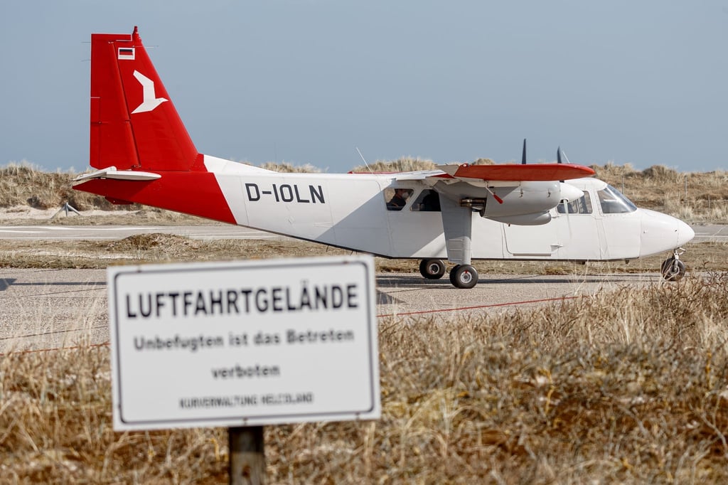 Eine Britten Norman Islander mit neun Sitzplätzen des Ostfriesischen Flug-Diensts (OFD) startet ab 01. April zwei Mal täglich von Uetersen aus nach Helgoland.