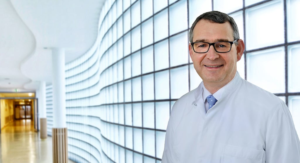 Jörg Franke ist Chefarzt der Klinik für Orthopädie und begeistert von den Ergebnissen der Multimove-Studie.