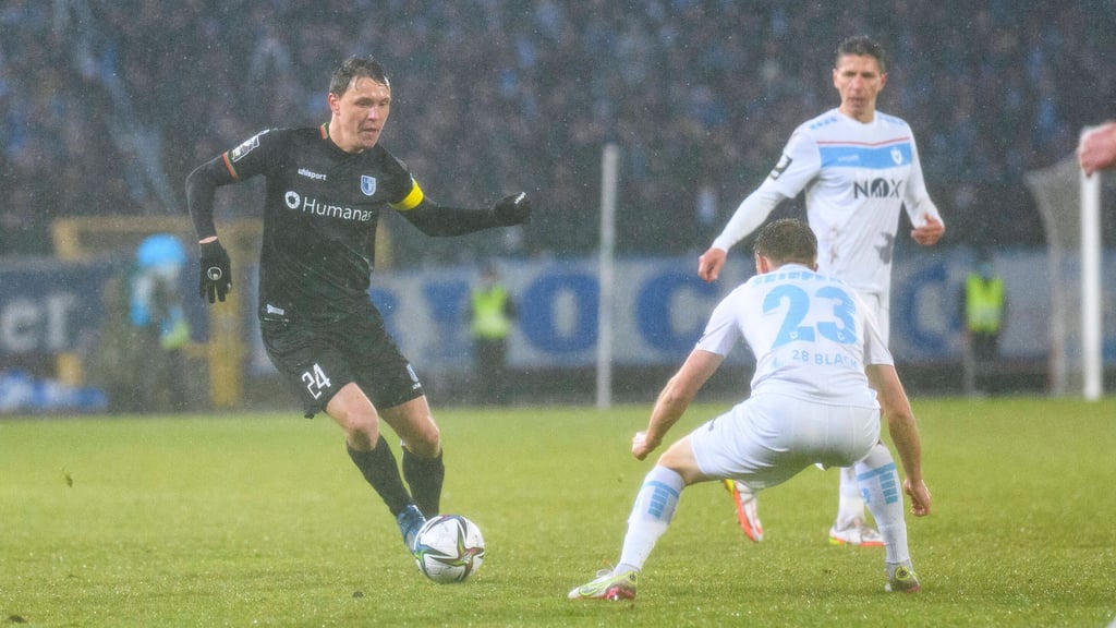 FCM-Kapitän Alexander Bittroff am Ball bei der Niederlage in Berlin.