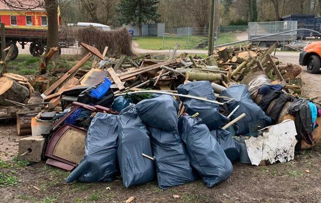 Rund fünf Kubikmeter Müll sind innerhalb von zwei Stunden gesammelt worden.