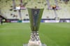Pokal der Leipziger Sehnsüchte: die Europa-League-Trophäe