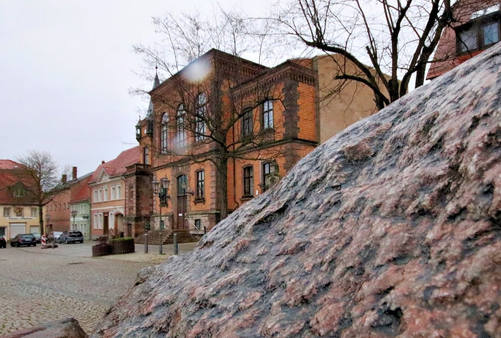 Die Verwaltung im Calbenser Rathaus schlägt den Stadträten vor, im kommenden Jahr die Grundsteuer B sowie die Gewerbesteuer zu erhöhen.