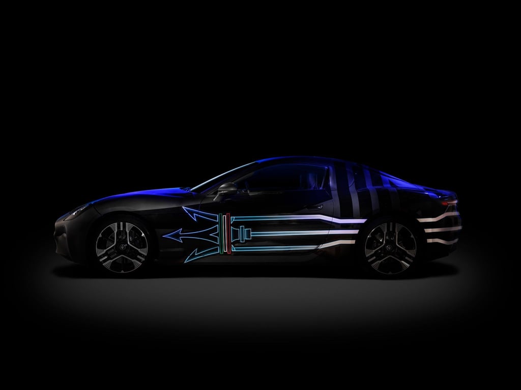 Der erste „Blitz“ aus Modena wird die Neuauflage des zweitürigen GranTurismo sein. Er soll 2023 auf die Straßen rollen.