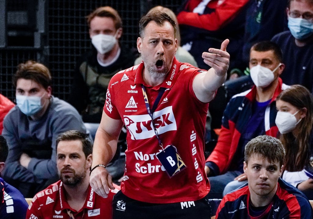 Flensburgs Trainer Maik Machulla musste gegen die Rhein-Neckar Löwen personell improvisieren.