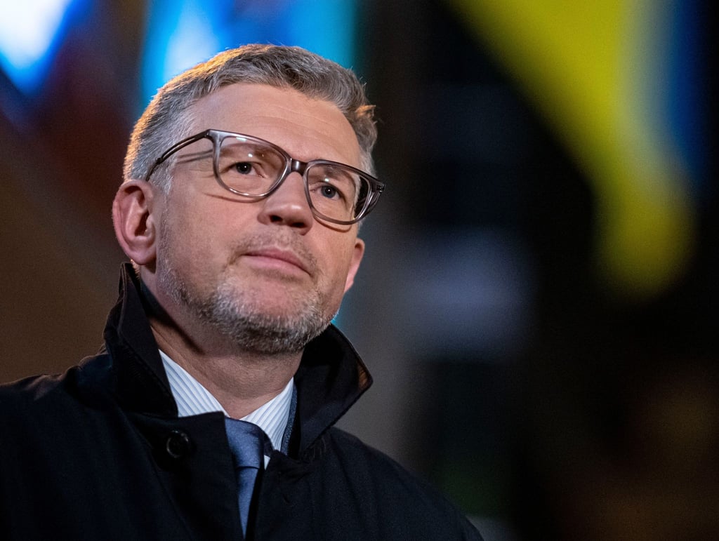 „Ihre unverschämte Anbiederung an diesen Kriegsverbrecher bleibt eine ewige Schande“: Andrij Melnyk.