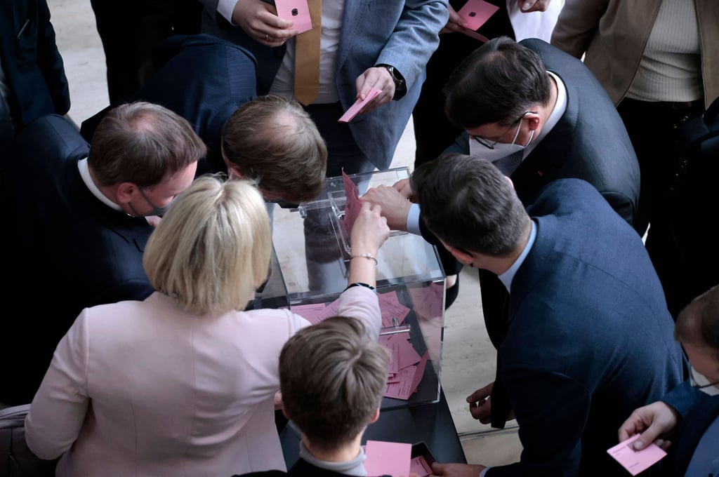 Mit deutlicher Mehrheit wurden die Anträge für eine allgemeine Impfpflicht am 7. April im Bundestag abgelehnt. In Burg traf diese Entscheidung nicht nur auf Zustimmung.
