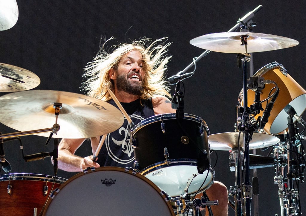 Nach dem Tod von Taylor Hawkins sagen die Foo Fighters einen geplanten Auftritt bei der diesjährigen Grammy-Verleihung ab.