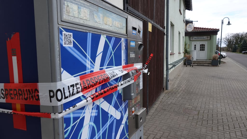 In Potzehne wurde ein Zigarettenautomat aufgebrochen.