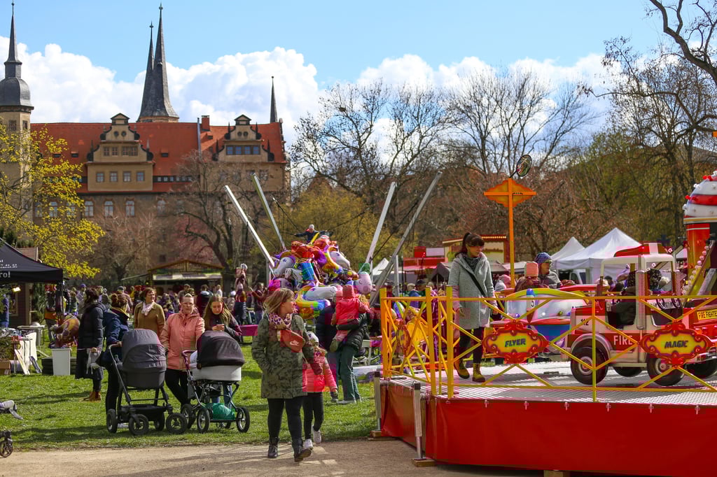 Der Ostermarkt im Merseburger Schlossgarten