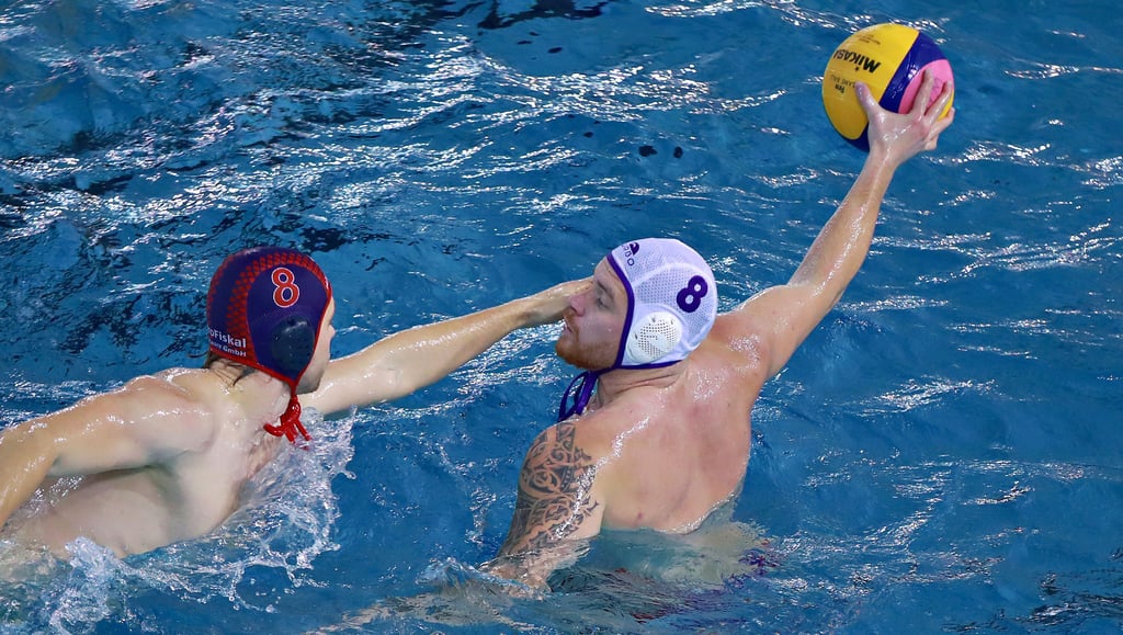 Lukas Schulle (am Ball) bleibt auch nach dem Sieg gegen Zehlendorf der beste Schütze der 2. Liga Ost.