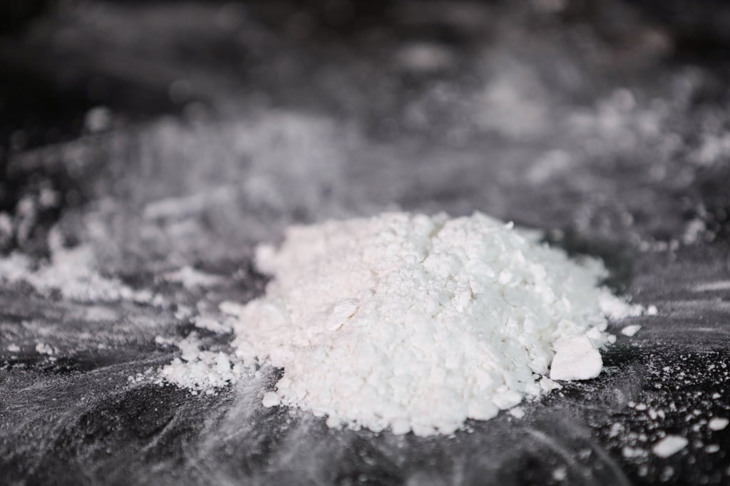 Weil er Drogen verkauft haben soll - unter anderem an Jugendliche - steht ein Havelberger in Stendal vor Gericht.