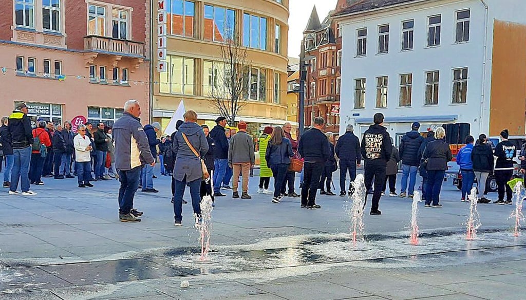 Rund 180 Menschen nahmen an der Demonstration am Montag teil.