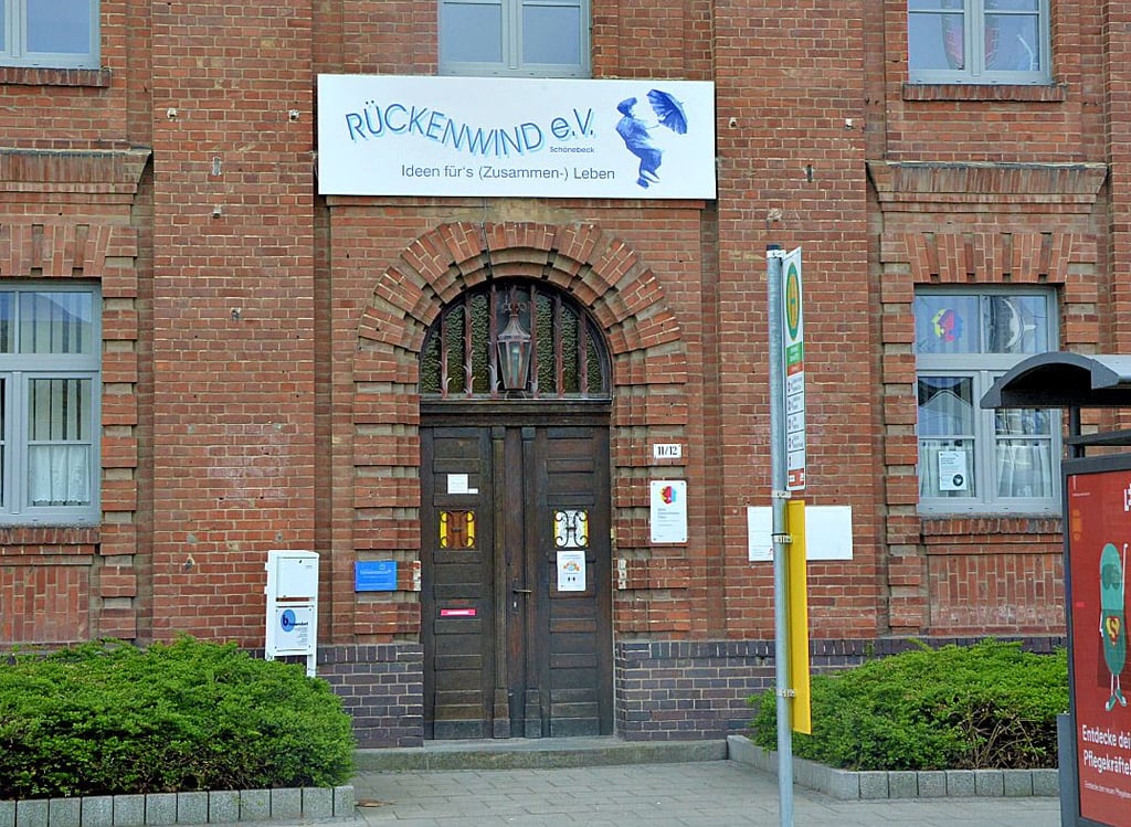Im Mehrgenerationenhaus des Vereins Rückenwind in der Bahnhofsstraße in Schönebeck gibt es Hilfsangebote für Flüchtlinge.