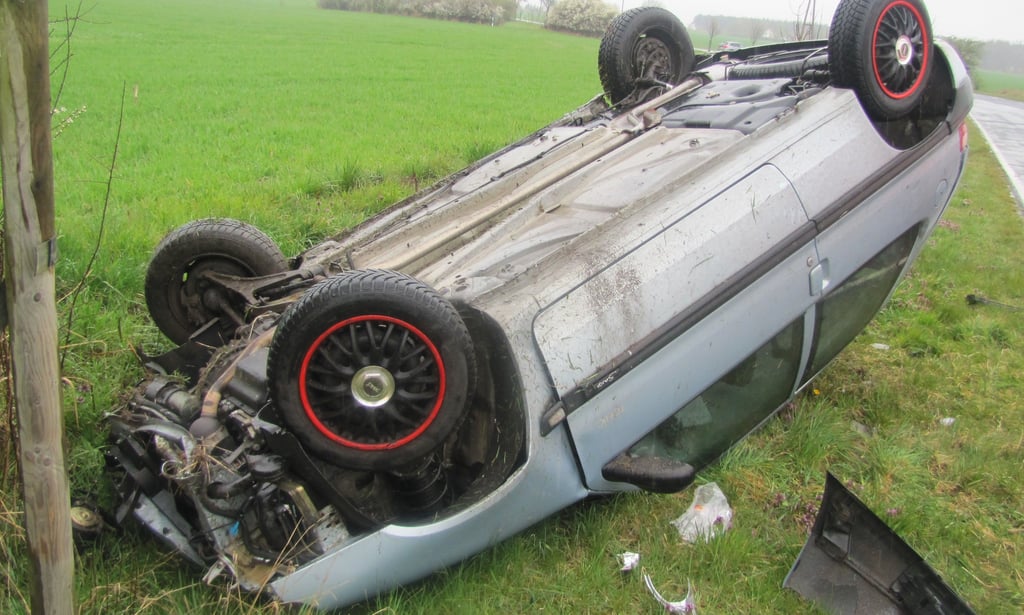 In Jarchau hat sich in der Altmark ein Auto überschlagen.