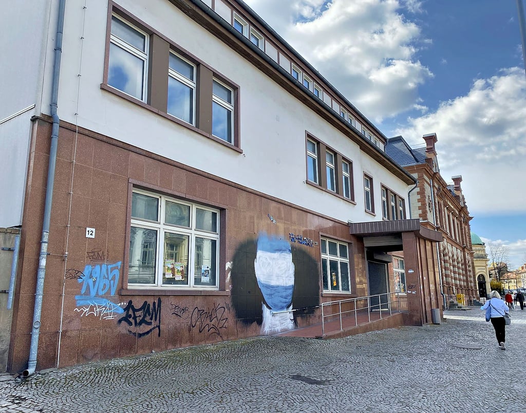 Bernburgs altes Postgebäude wird ab kommende Woche abgerissen.