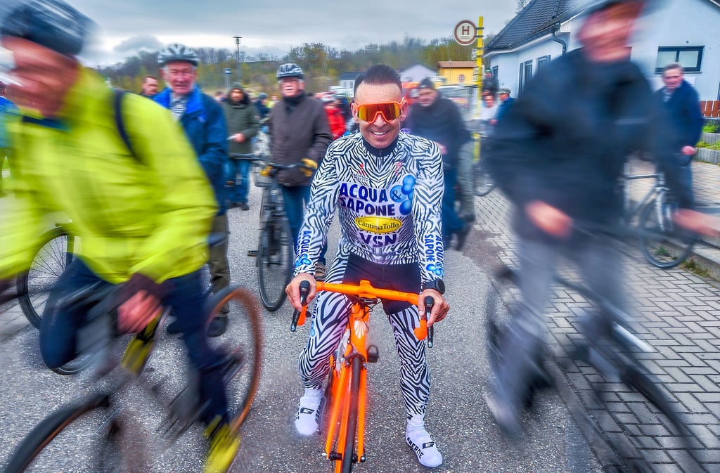 Peter Zimmermann fällt am Geiseltalsee nicht nur wegen seiner sportlichen Leistungen auf.
