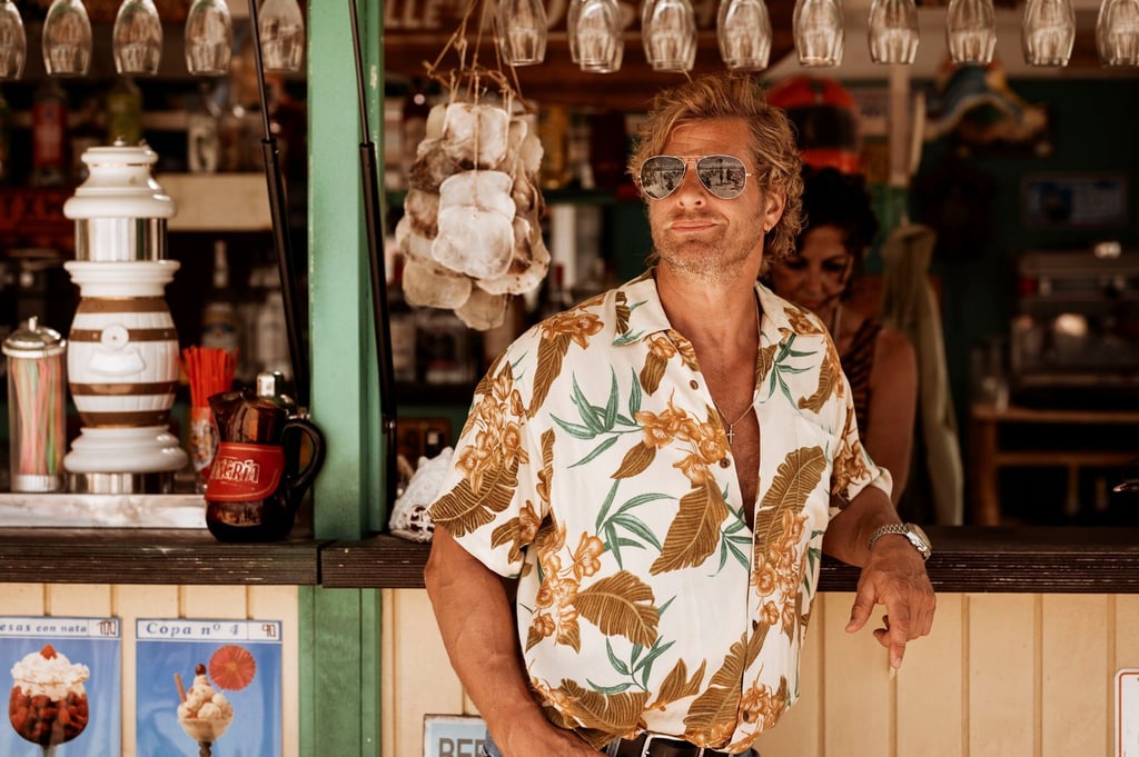Matti Adler (Henning Baum) in einer Szene der Streaming-Serie „Der König von Palma“.