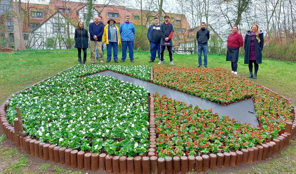Mit Eisbegonien wurde das Stadtwappen von Halberstadt in der Plantage nachgestaltet.