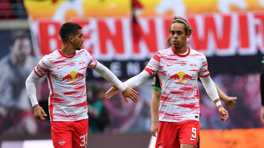 Doppelsturm: André Silva und Yussuf Poulsen.