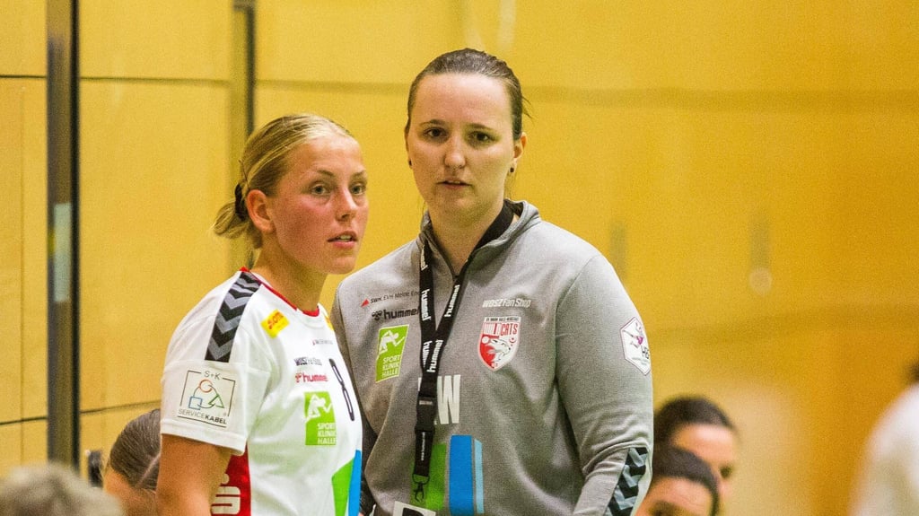 Judith Tietjen mit Wildcats-Trainerin Katrin Welter.