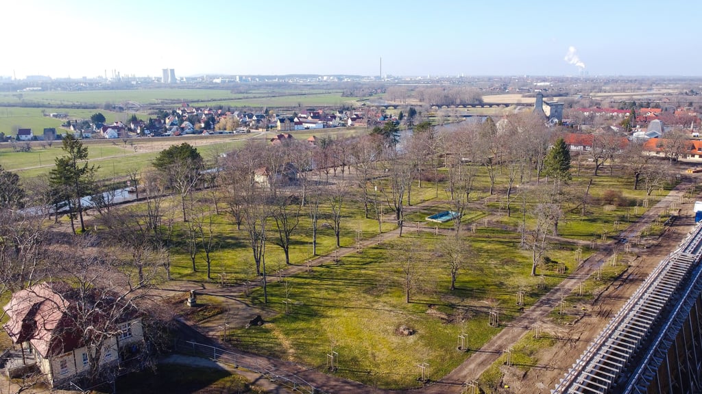 Der Kurpark von Bad Dürrenberg ist längst noch nicht fertig für die Gartenschau.