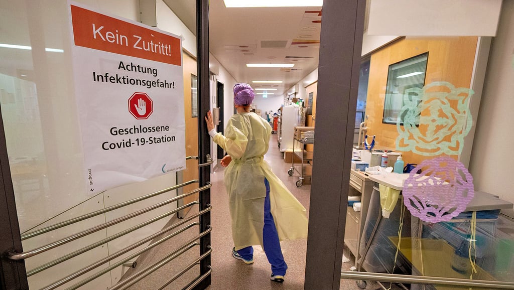 Die Magdeburger Krankenhäuser stehen mit der Werbung für neues Pflegepersonal nicht alleine da: Die Corona-Pandemie hat bundesweit den Bedarf an Fachpersonal verschärft.