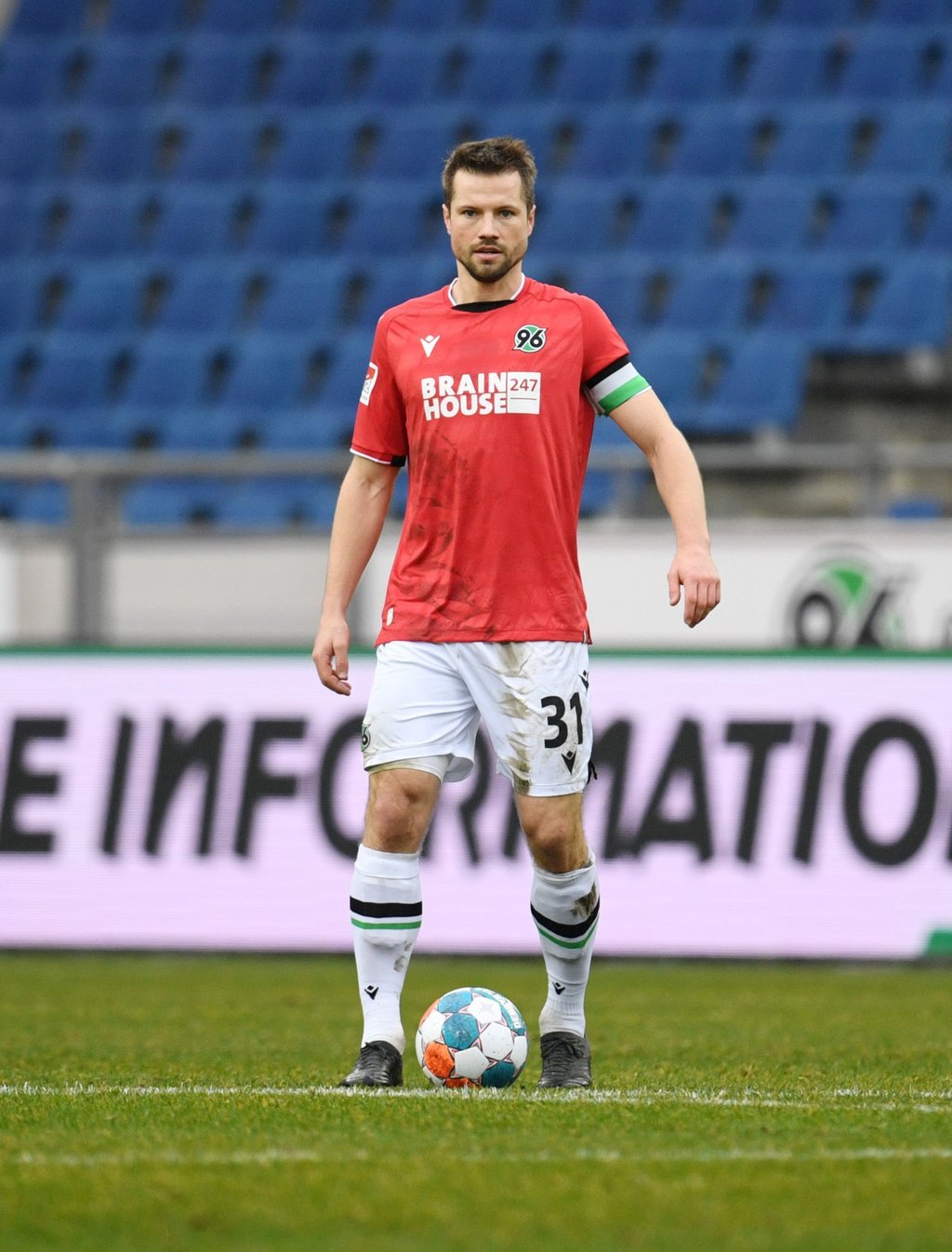 Fällt im Pokal-Viertelfinale für Hannover 96 aus: Julian Börner.