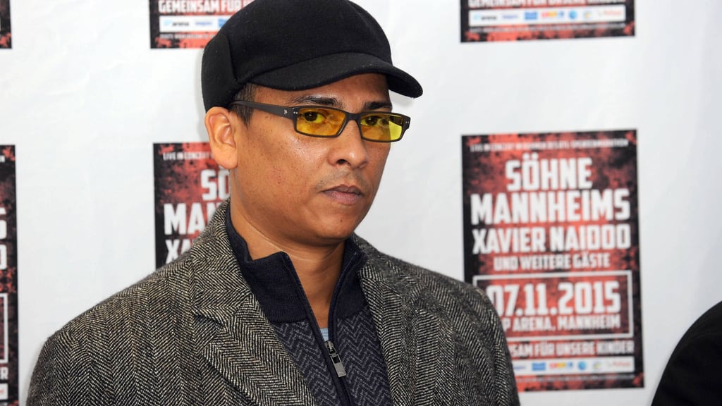 Xavier Naidoo hat sich für „verstörende Äußerungen“ entschuldigt und distanziert sich von „allen Extremen“.