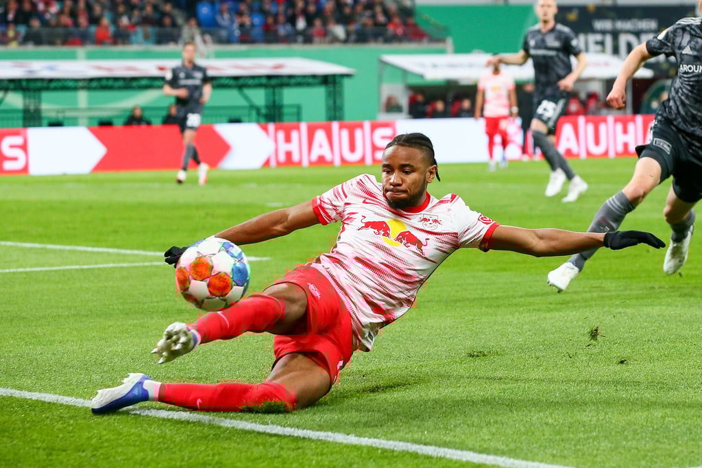 Voller Einsatz für RB Leipzig: Christopher Nkunku spielt eine überragende Saison.