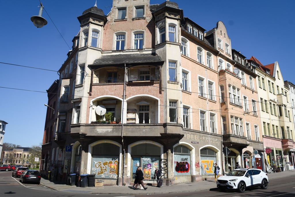 Mieter und Eigentümer des Hauses in der Großen Steinstraße in Halle liegen im Clinch.