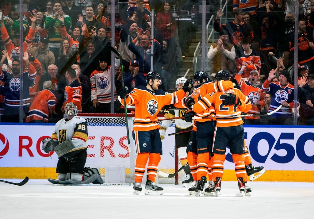 Die Edmonton Oilers feierten einen wichtigen Sieg gegen die Vegas Golden Knights.