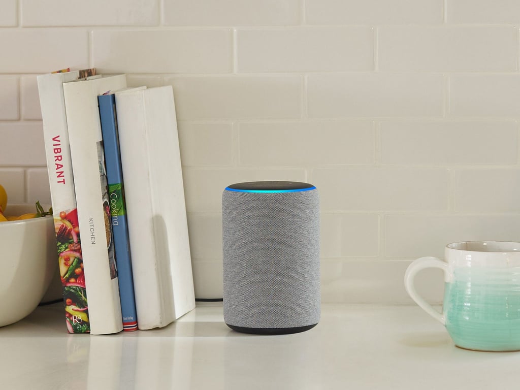 Ziggy lautet ein neues Aktivierungswort, mit dem man Alexa auf Amazon-Geräten wie dem Echo-Plus-Smartspeaker (Bild) wecken kann.