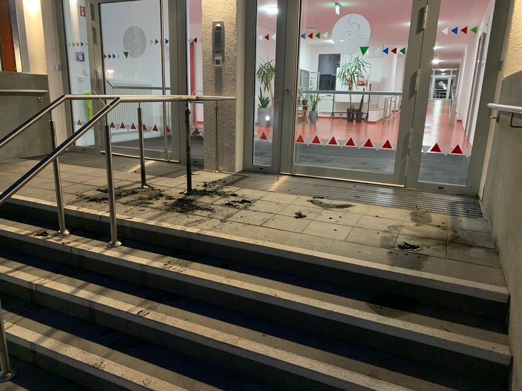 Die Reste des Brandanschlags.