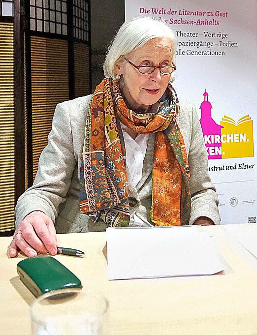 Stellte in der Stadtbibliothek für Zeitz geplante Literaturveranstaltungen vor: Marga Schweizer, Mitarbeiterin bei den Vereinigten Domstiftern.