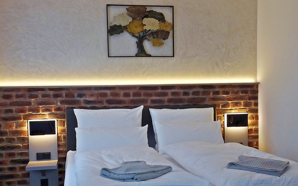 Über dem beliebten Restaurant gibt es nun auch vier Gästezimmer und eine Ferienwohnung.