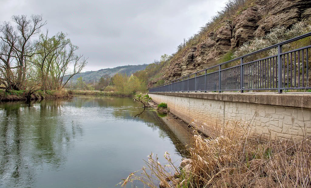 Wenn Frühlingswetter und Vegetation noch ein wenig fortgeschritten sind, ist ein Ausflug zum „Glockenseck“ nahe Dorndorf absolut empfehlenswert.