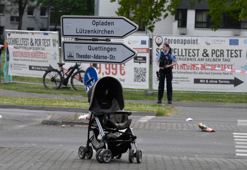 Bei dem Unfall in Leverkursen wurden eine 30 Jahre alte Frau und ihre beiden Kinder verletzt.