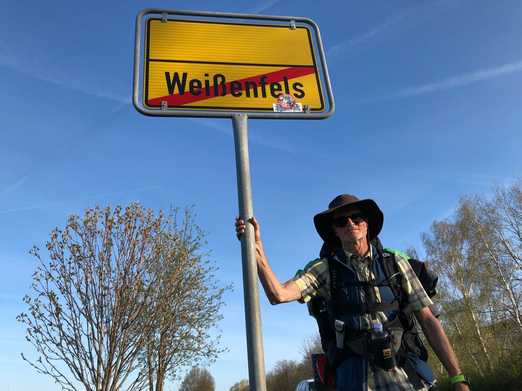 Frank Zeugner hat auf dem Weg nach Santiago de Compostela in Weißenfels Halt gemacht.