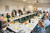 2. Handwerkerfrühstück der Kreishandwerkerschaft:  Mit Politik,  Verwaltung  und weiteren Partnern wurde in Räumen der Firma Eletro-Schulze  in Mildensee zur Berufsorientierung beraten.