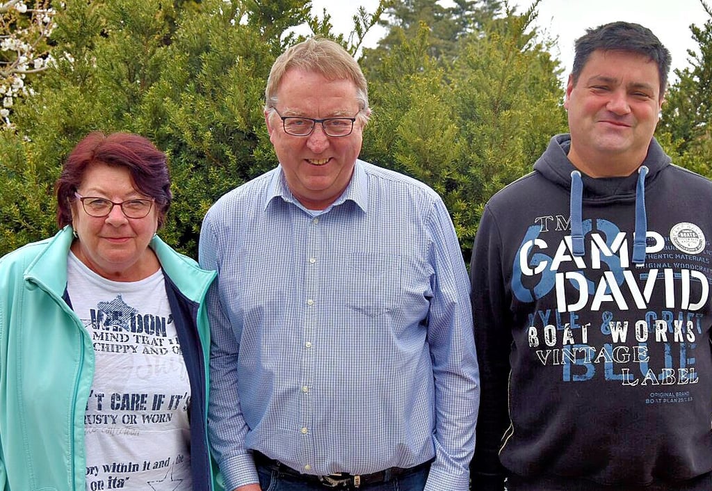 Der Kleingartenverein „An der Ebendorfer Straße" hat einen neuen Vorstand (von links): Petra Hann (Schatzmeisterin), Frank Witt (Vorsitzender) und Stephan Welter (Stellvertreter).
