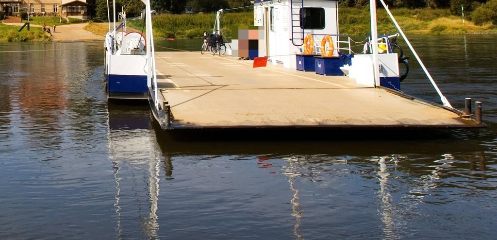 Gierseilfähre auf der Elbe zwischen Coswig und Wörlitz.