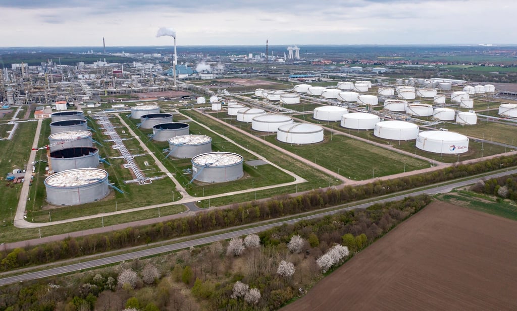 Laut einer Studie von Greenpeace wäre ein Ölembargo gegen Russland wirksam.