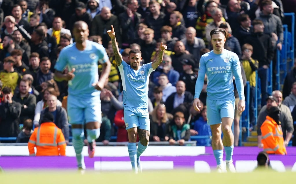 Gabriel Jesus (M) glänzte gegen Watford mit vier Toren.