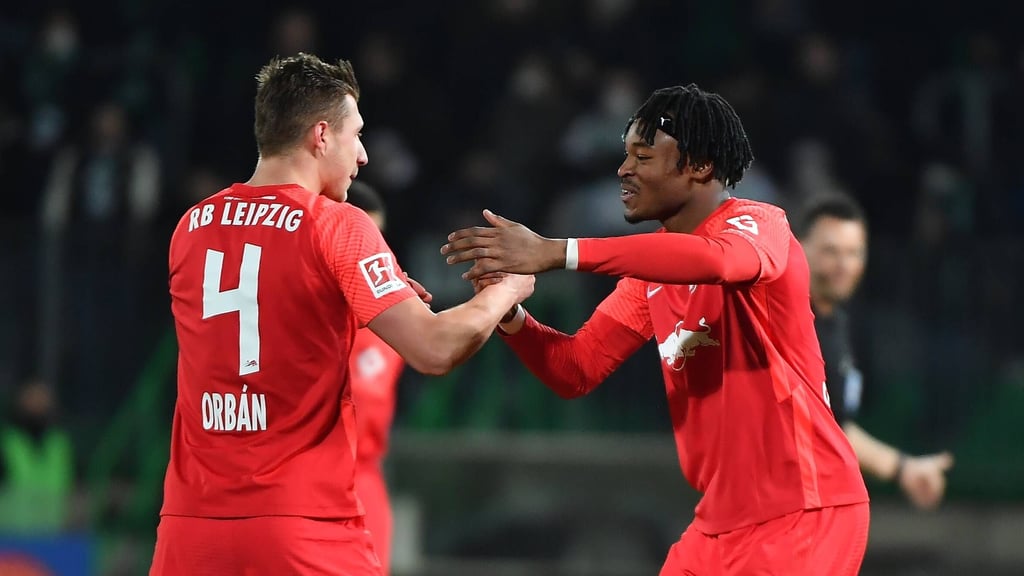 Mohamed Simakan und Willi Orban fehlen RB Leipzig.