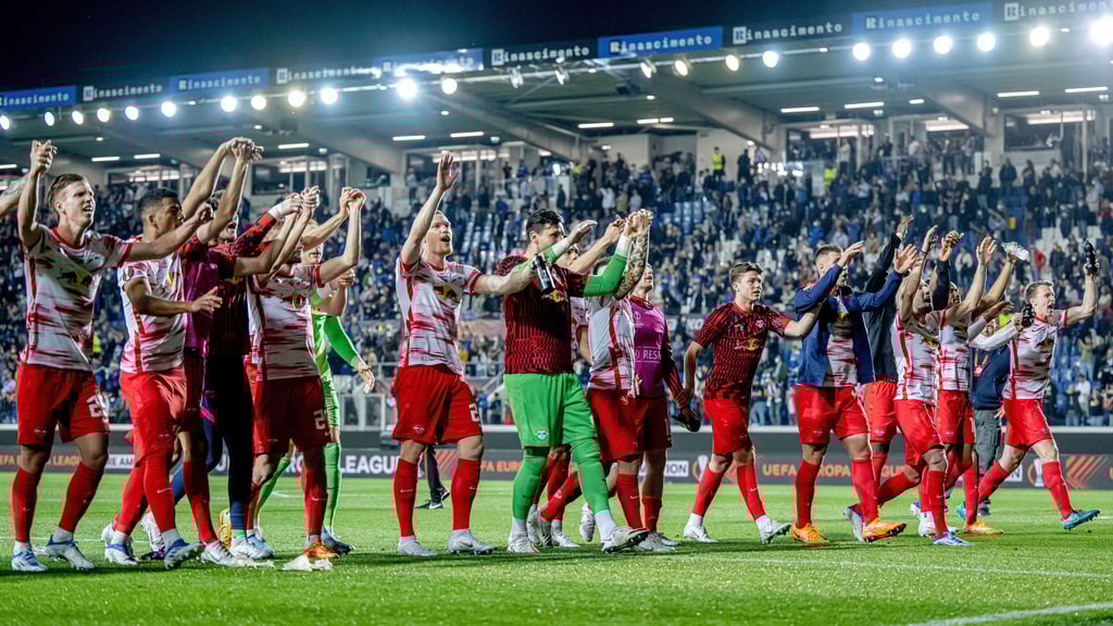 Jubel nach dem Sieg gegen Bergamo: Das Spiel gegen Glasgow live in Stream, TV und Radio verfolgen.