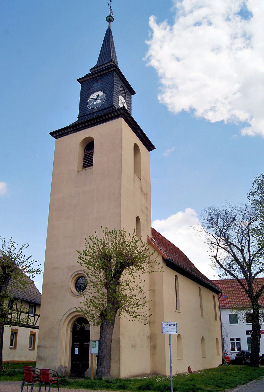 Die Glindenberger Kirche St. Nikolai war bis vor einer Woche Tag und Nacht offen. Bisher dahin war nie etwas passiert.